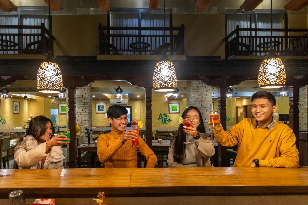 Bar Peepal Resort Pokhara Eksteriør billede A restaurant in Vietnam