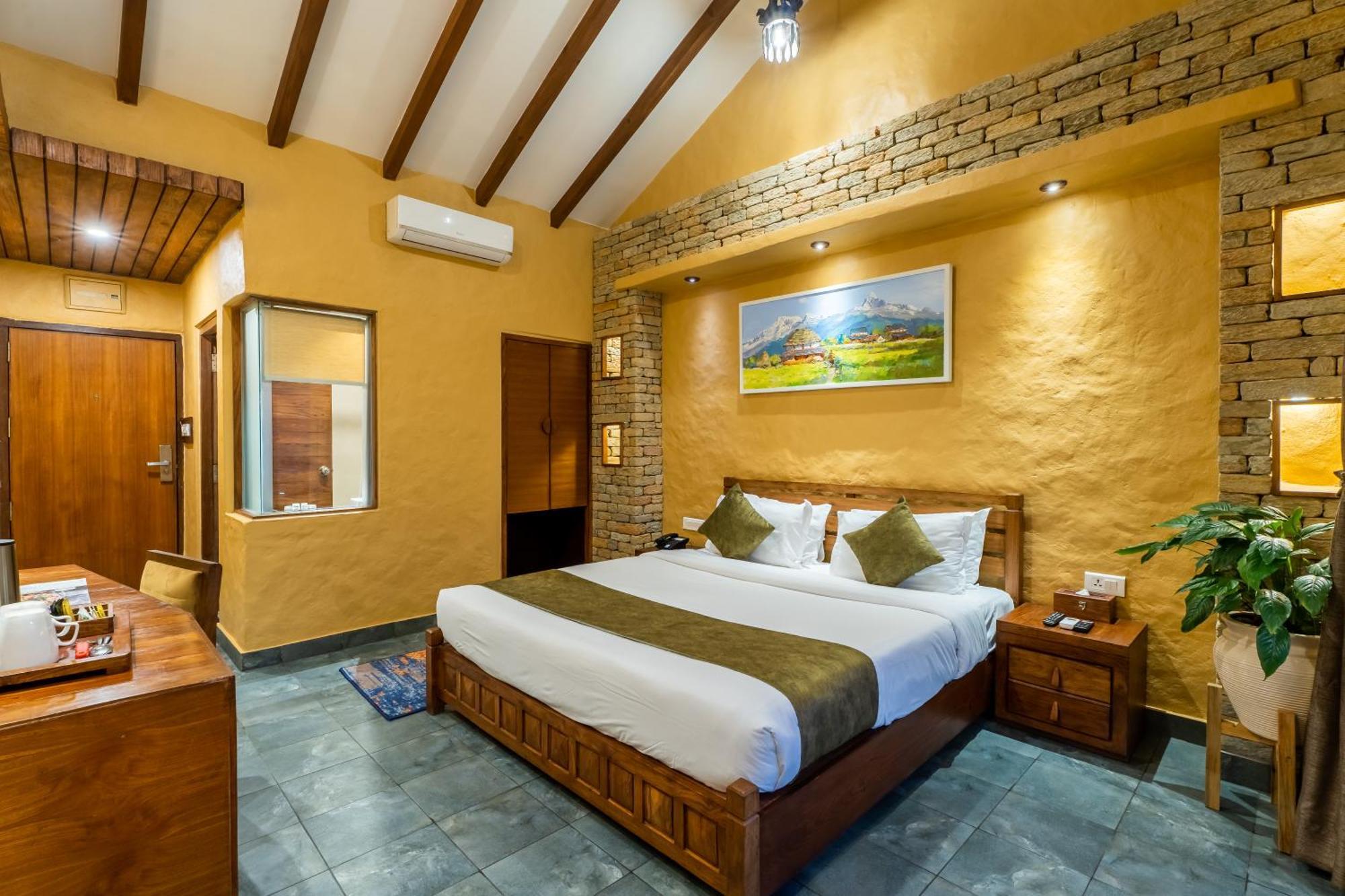 Bar Peepal Resort Pokhara Eksteriør billede Deluxe Room
