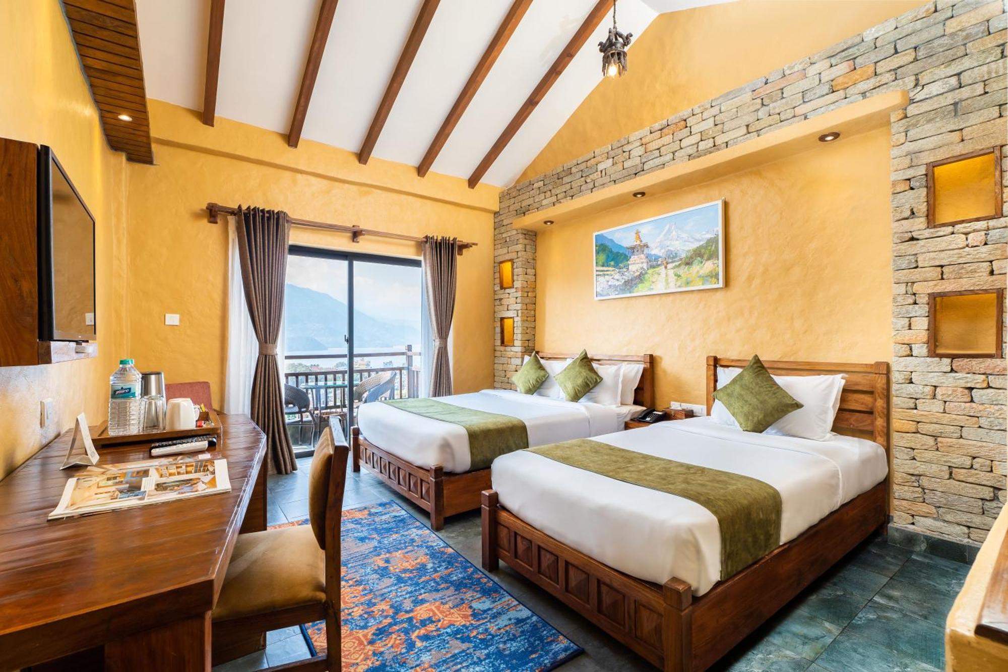 Bar Peepal Resort Pokhara Eksteriør billede Deluxe Room