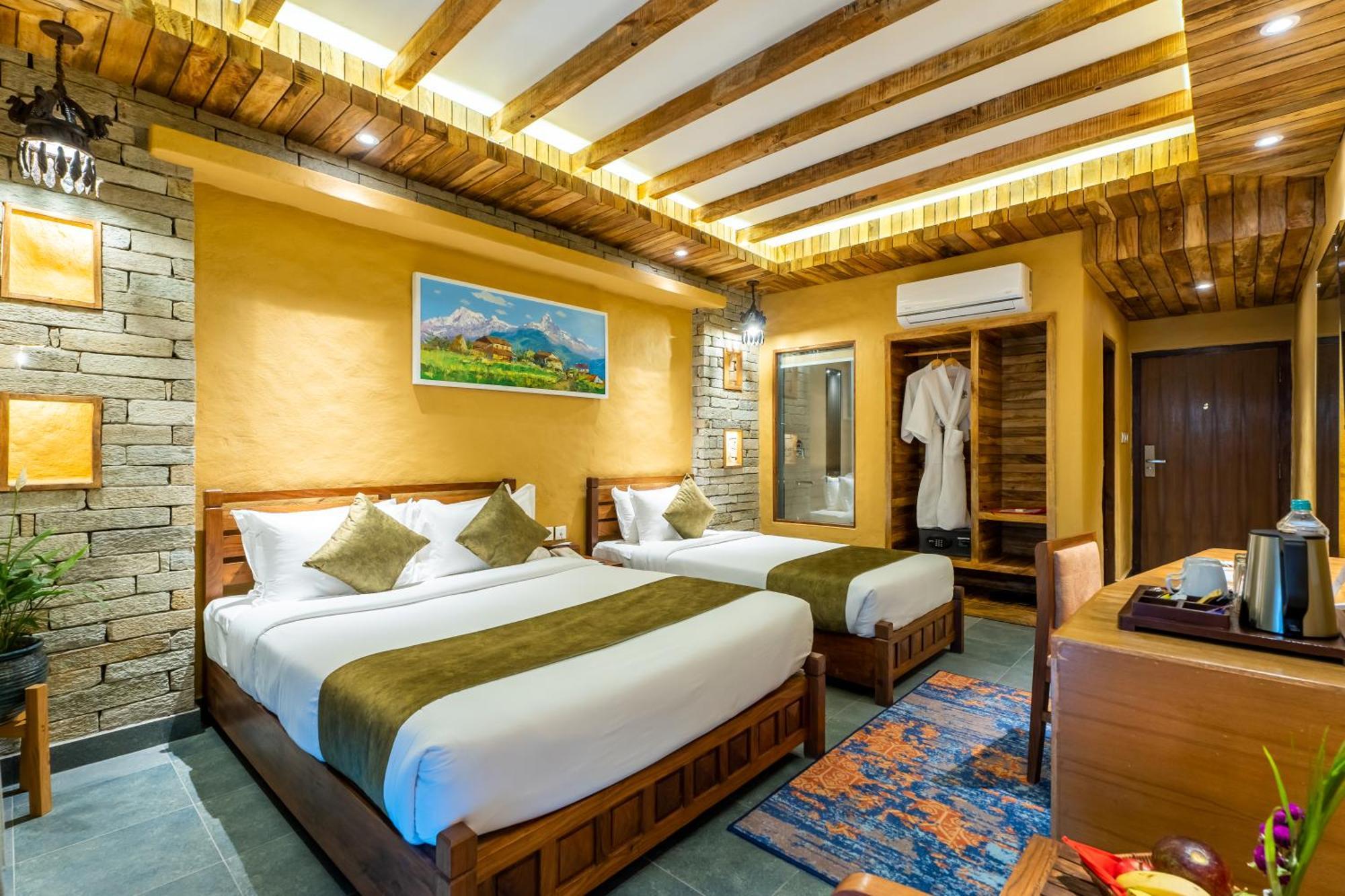 Bar Peepal Resort Pokhara Eksteriør billede Deluxe Room